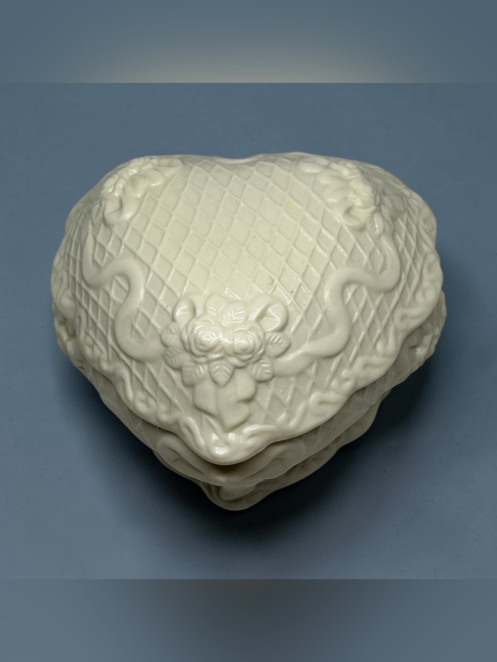 Ivory Ceramic Heart-Shaped Trinket Box Embossed Roses, Bow & Lattice Relief